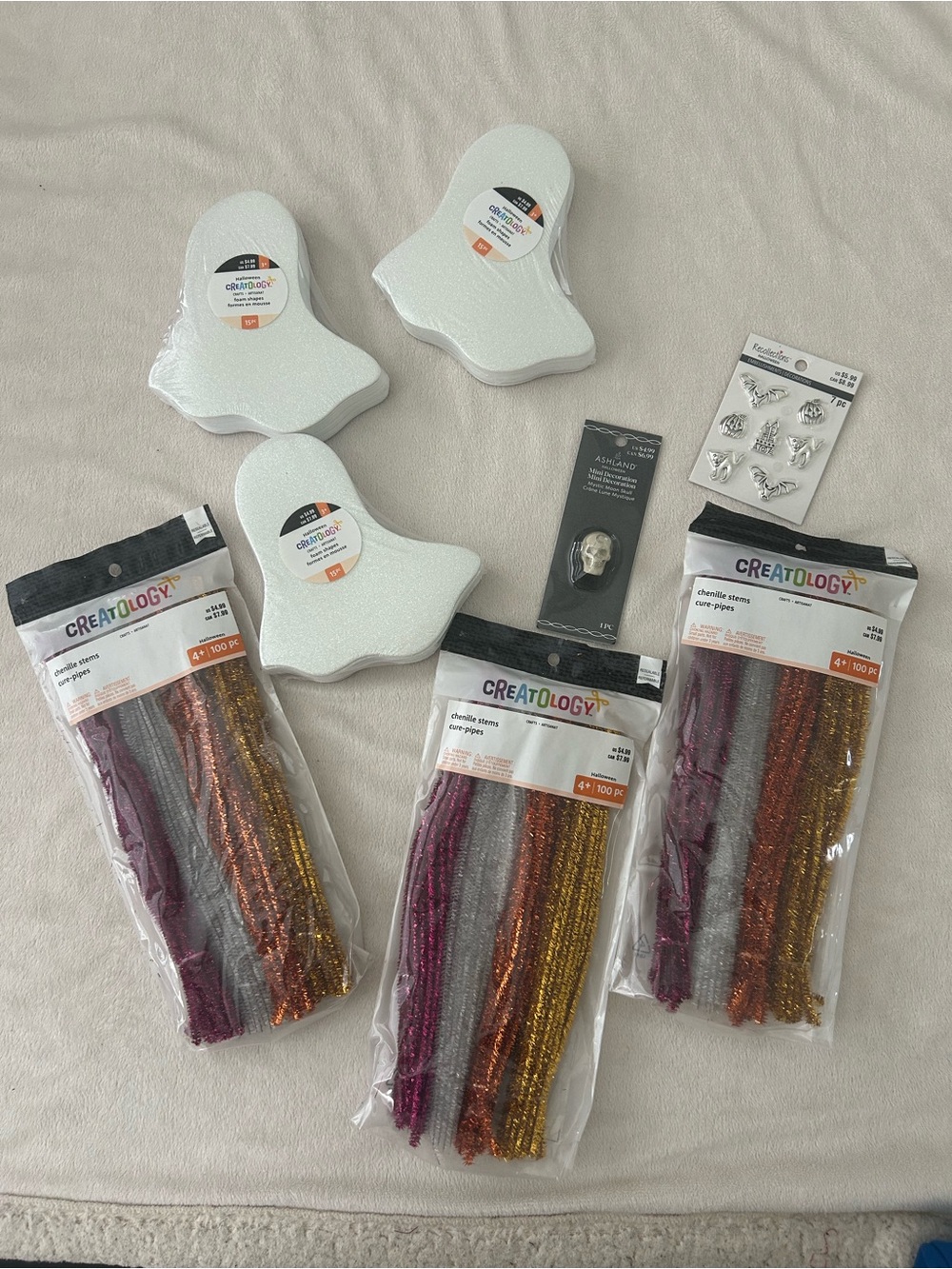 Halloween Craft Kit - White Foam Ghosts with Glitter Pipe Cleaners